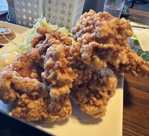 水戸市『伊呂葉食堂』の巨大唐揚げ!KM大食い選手権